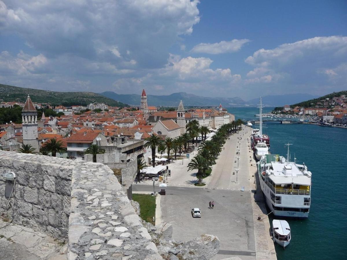 Apartments Danoa Ciovo Trogir Exterior photo